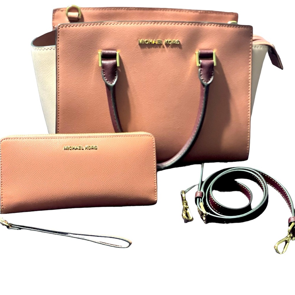 Michael Kors Saffiano Leather Crossbody w/Matchjng wallet